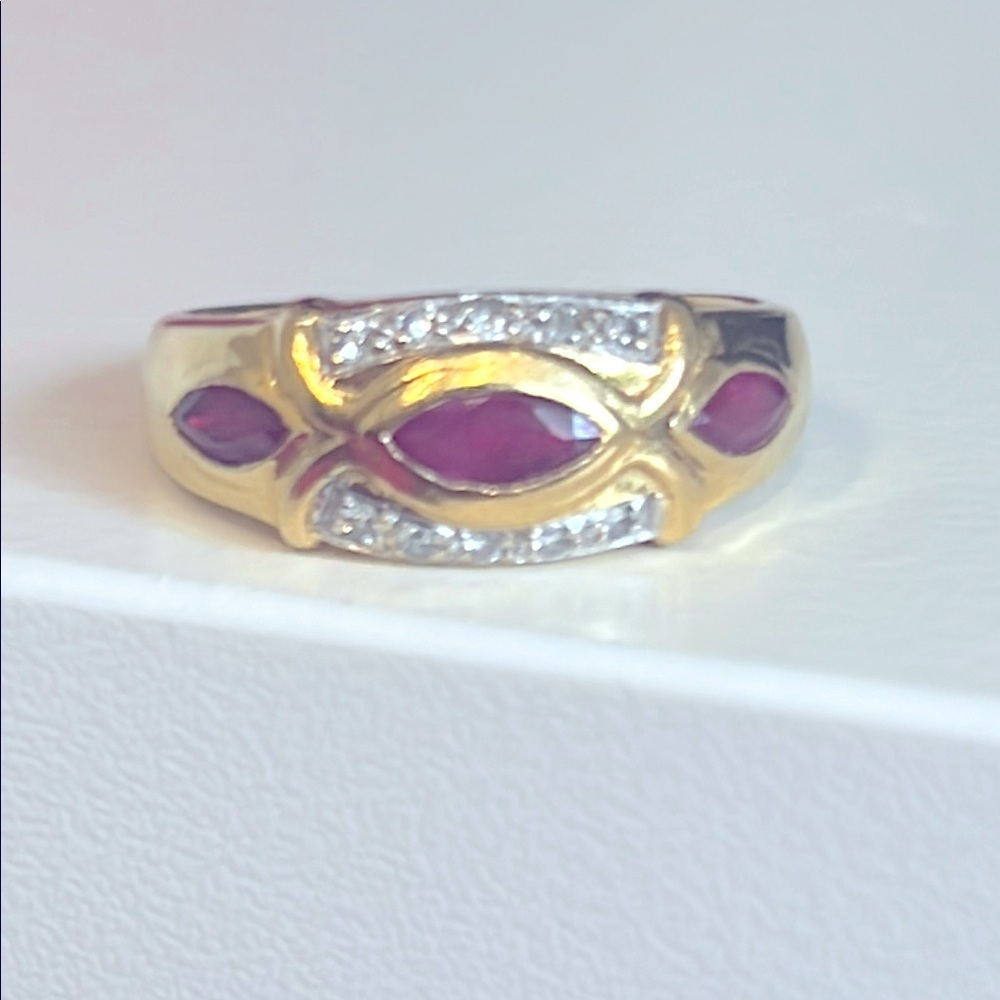18k Gold and 3 Ruby and Diamond Gemstone Ring